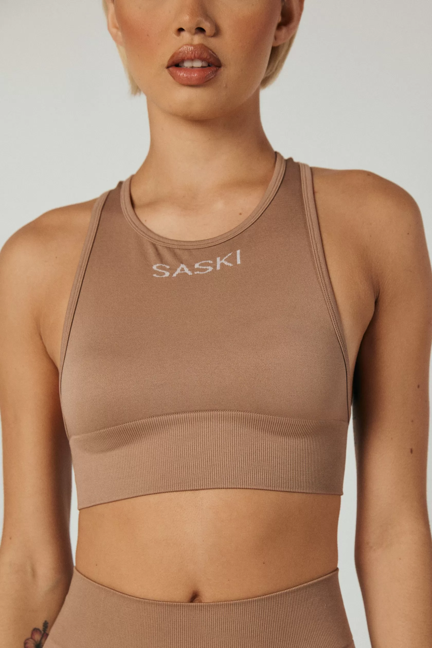 SASKI Tops>Seamless High Neck Top | Fawn